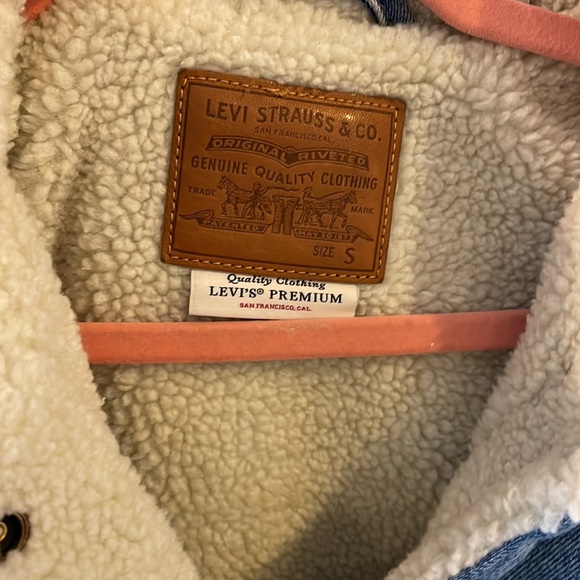 Levi’s Denim Jacket - Picture 2 of 3